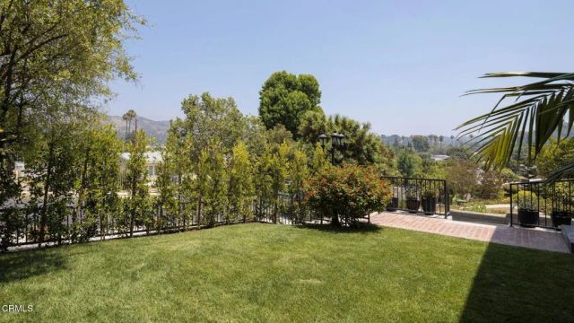 2354 Laverna Avenue, Los Angeles, CA 90041