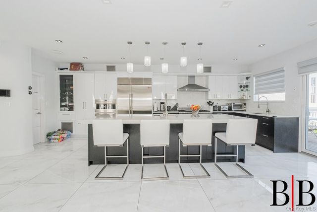 2161 E 72nd Street, Brooklyn, NY 11234