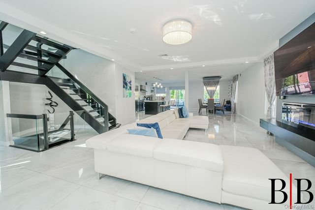 2161 E 72nd Street, Brooklyn, NY 11234