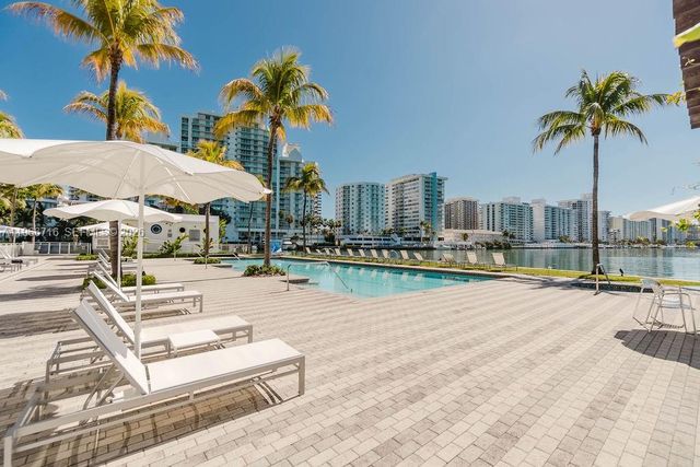 6103 Aqua Ave 702, Miami Beach, FL 33141
