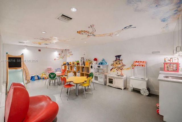 6103 Aqua Ave 702, Miami Beach, FL 33141