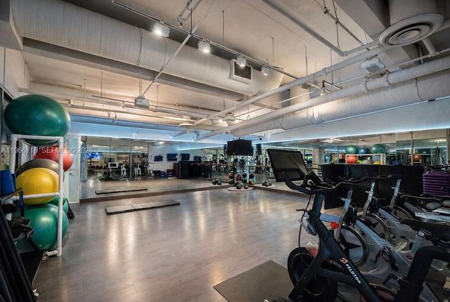 6103 Aqua Ave 702, Miami Beach, FL 33141