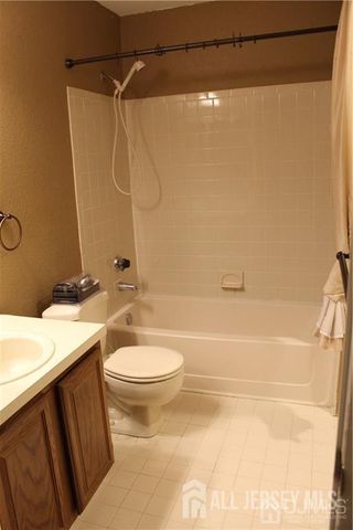 5219 Ravens Crest, Plainsboro, NJ 08536