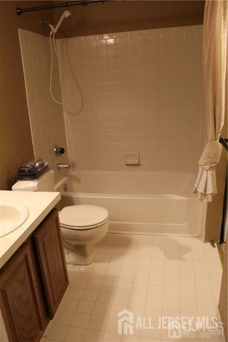5219 Ravens Crest, Plainsboro, NJ 08536