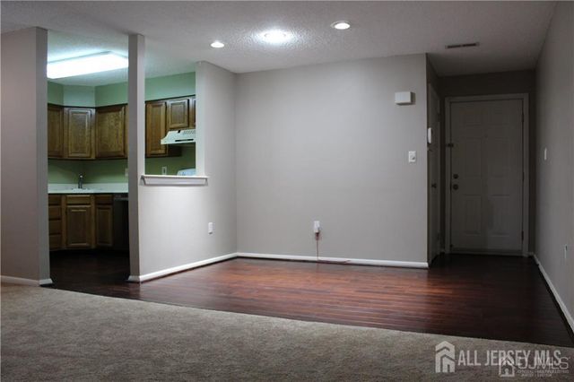 5219 Ravens Crest, Plainsboro, NJ 08536
