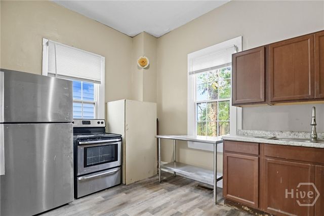 922 E 37th Street, Savannah, GA 31401