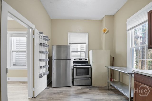 922 E 37th Street, Savannah, GA 31401