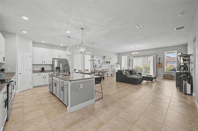 11523 NAVEL ORANGE WAY, Tampa, FL 33626