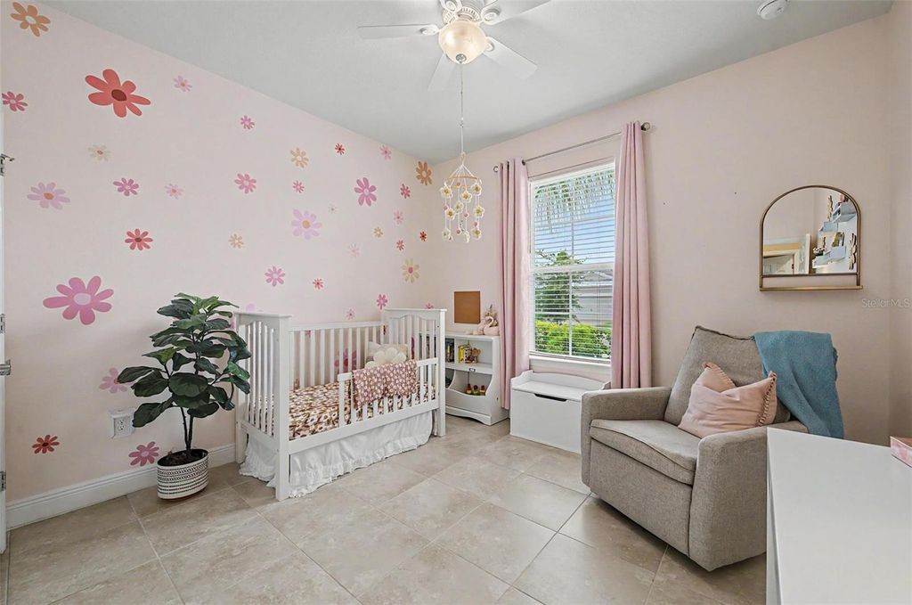 Image 4 of property listing at 11523 NAVEL ORANGE WAY, Tampa, FL 33626