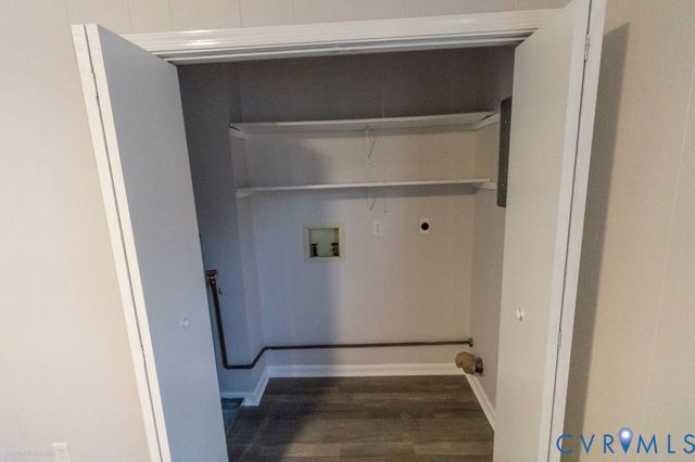 337 Lakewood Dr, Petersburg, VA 23805