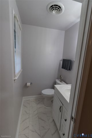 337 Lakewood Dr, Petersburg, VA 23805