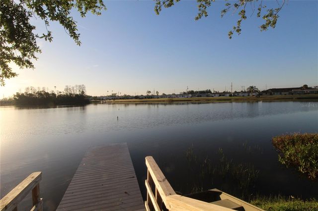 707 HUXLEY PLACE 7, Sun City Center, FL 33573