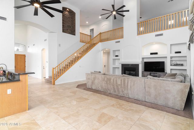 1252 E SHAMROCK Street, Gilbert, AZ 85295
