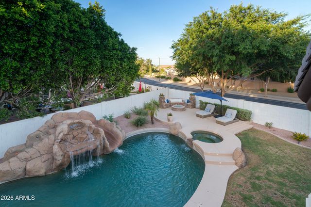 1252 E SHAMROCK Street, Gilbert, AZ 85295