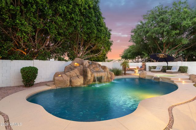 1252 E SHAMROCK Street, Gilbert, AZ 85295