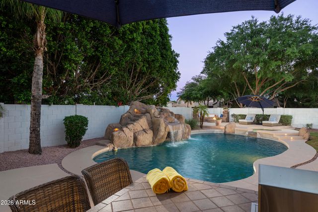 1252 E SHAMROCK Street, Gilbert, AZ 85295
