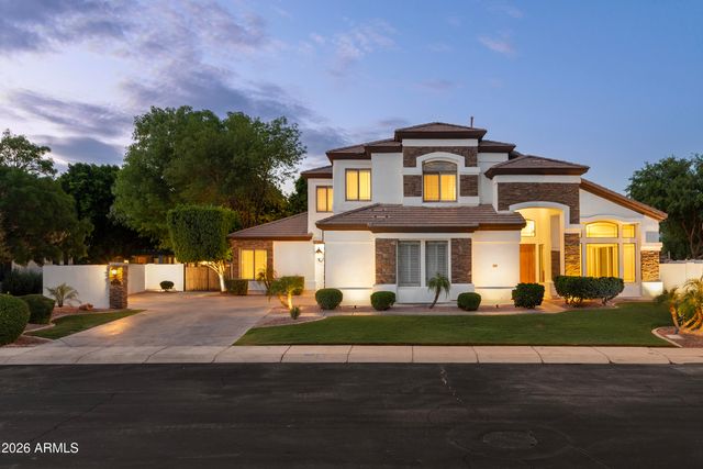 1252 E SHAMROCK Street, Gilbert, AZ 85295