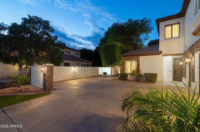 1252 E SHAMROCK Street, Gilbert, AZ 85295