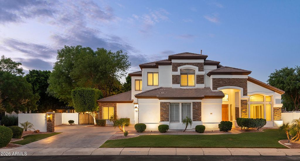 1252 E SHAMROCK Street, Gilbert, AZ 85295