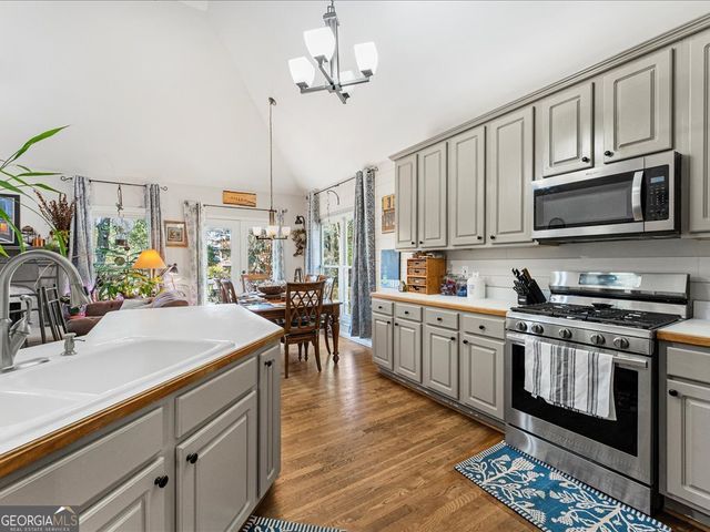 4245 Mahall Court NW, Kennesaw, GA 30144