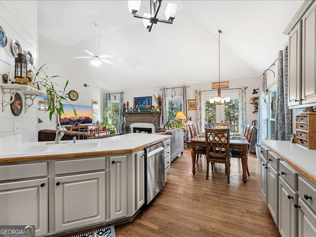 4245 Mahall Court NW, Kennesaw, GA 30144