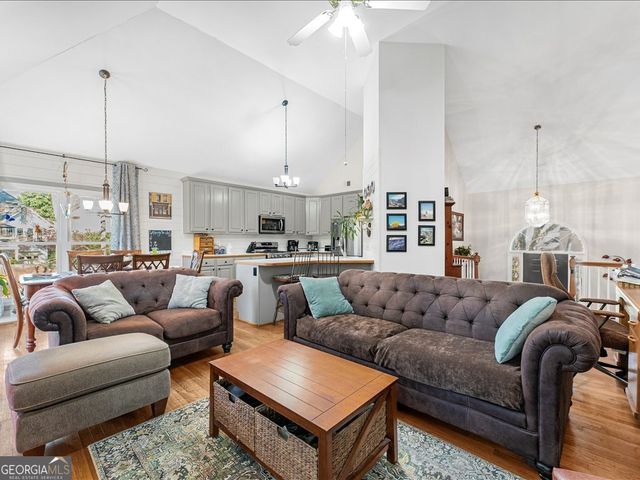 4245 Mahall Court NW, Kennesaw, GA 30144