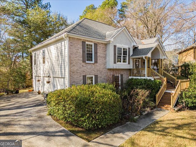 4245 Mahall Court NW, Kennesaw, GA 30144