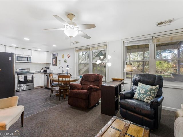 4245 Mahall Court NW, Kennesaw, GA 30144