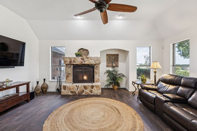 10500 Los Rios Drive, Fort Worth, TX 76179
