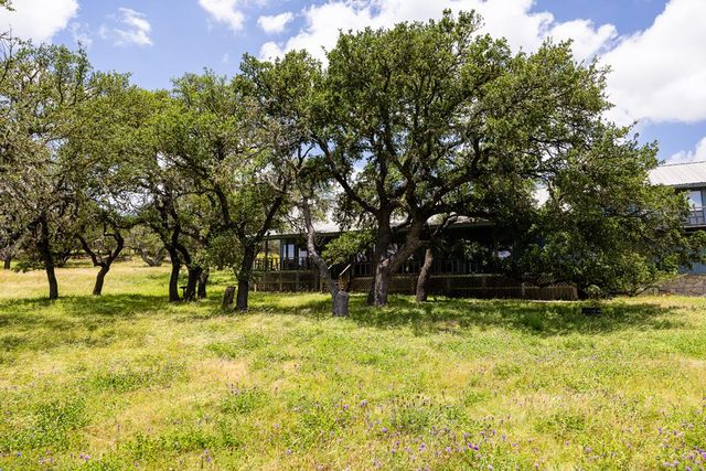 119 E Pecan Valley Rd, Center Point, TX 78010