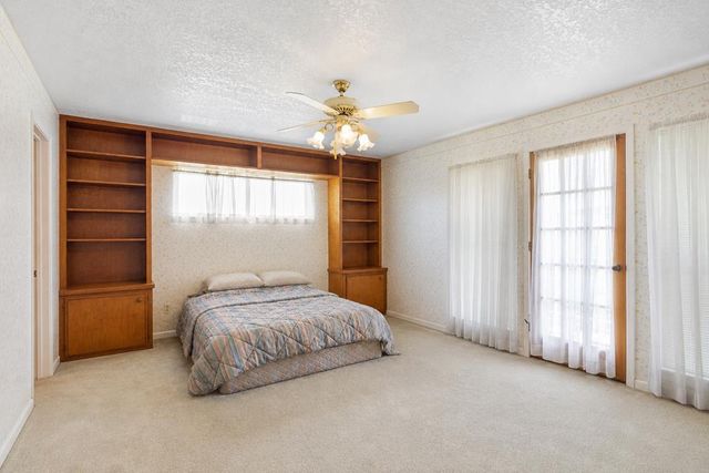 119 E Pecan Valley Rd, Center Point, TX 78010