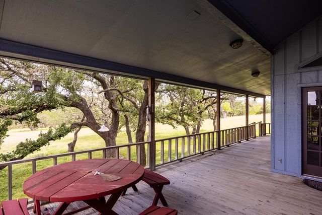 119 E Pecan Valley Rd, Center Point, TX 78010
