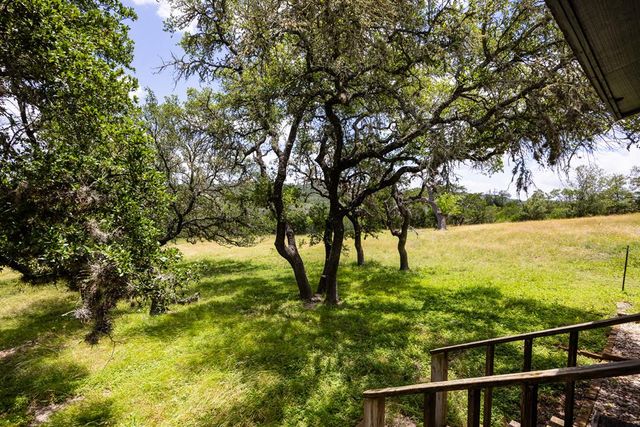 119 E Pecan Valley Rd, Center Point, TX 78010