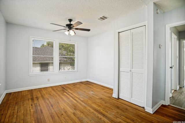 2514 WAVERLY AVE, San Antonio, TX 78228