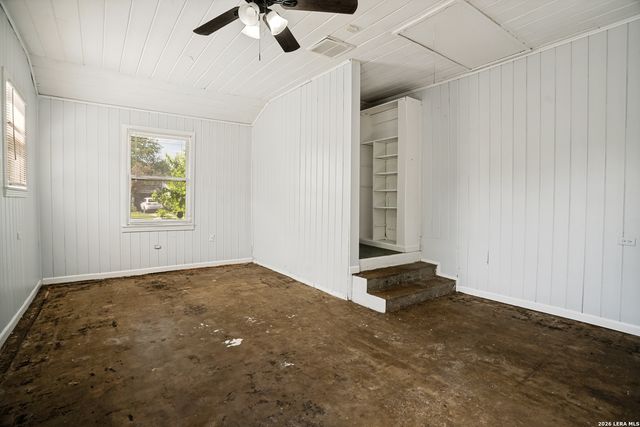 2514 WAVERLY AVE, San Antonio, TX 78228