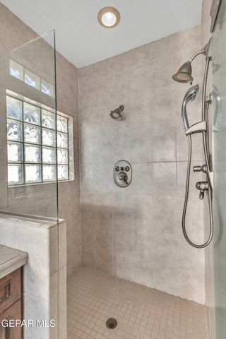 41 Sun Point Lane, El Paso, TX 79912