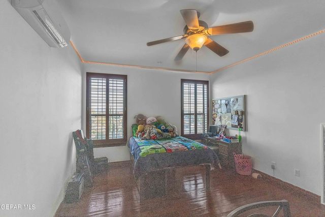 41 Sun Point Lane, El Paso, TX 79912