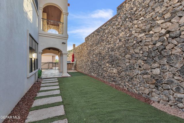 41 Sun Point Lane, El Paso, TX 79912