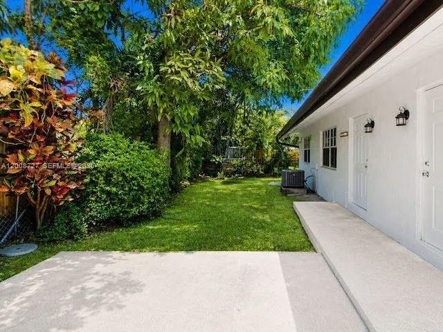 2831 SW 21st St 2831, Miami, FL 33145