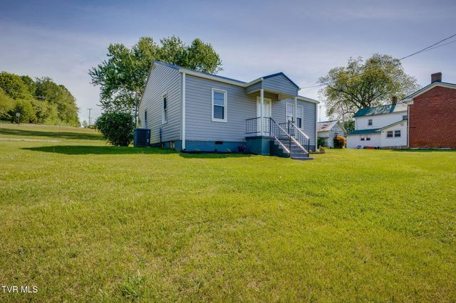 541 Free Hill Road, Gray, TN 37615