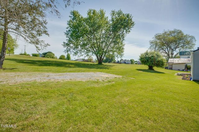 541 Free Hill Road, Gray, TN 37615