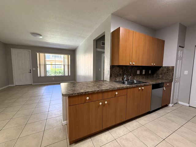 3561 Forest Hill Boulevard, Palm Springs, FL 33406