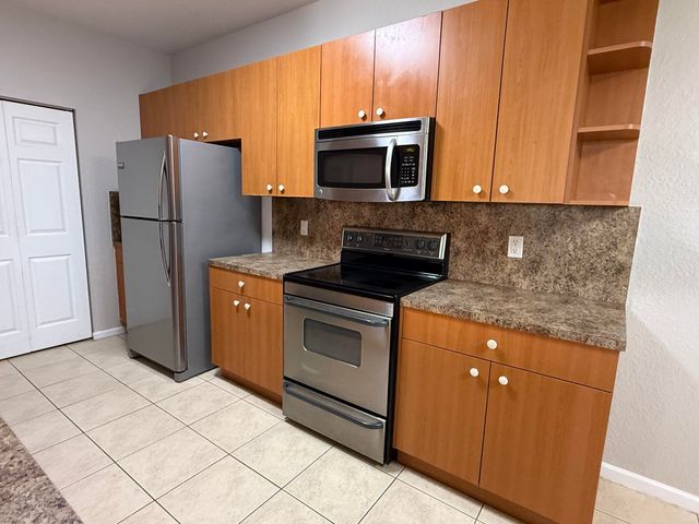 3561 Forest Hill Boulevard, Palm Springs, FL 33406