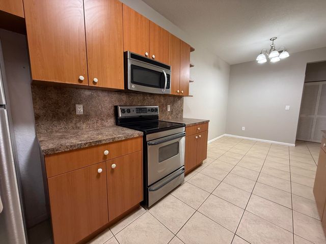 3561 Forest Hill Boulevard, Palm Springs, FL 33406