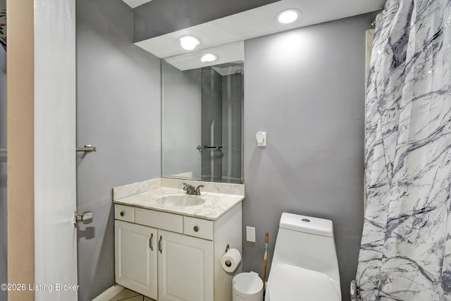 3114 Sudbury Ln, Louisville, KY 40220