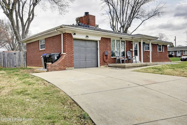 3114 Sudbury Ln, Louisville, KY 40220