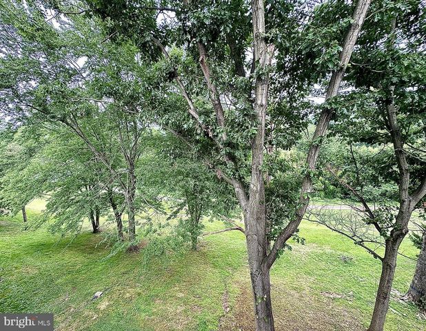 5-C FAIRWAY RD, Reading, PA 19607