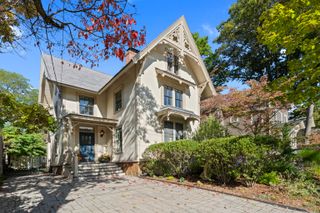 12 Lincoln Street, New Haven, CT 06511