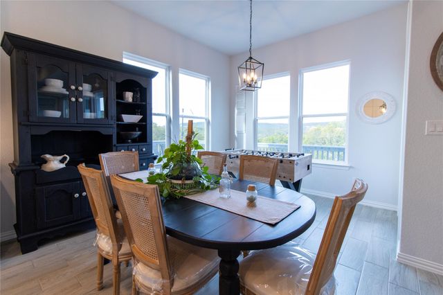 8011 Flintlock CIR, Lago Vista, TX 78645