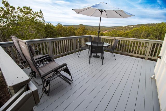 8011 Flintlock CIR, Lago Vista, TX 78645